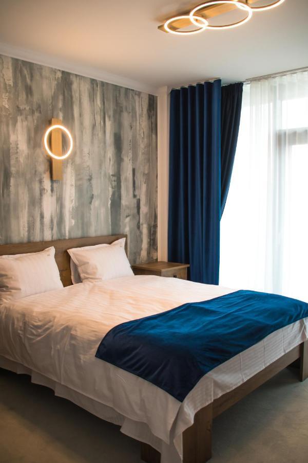 Hotel Angel Sofia Falticeni Bagian luar foto