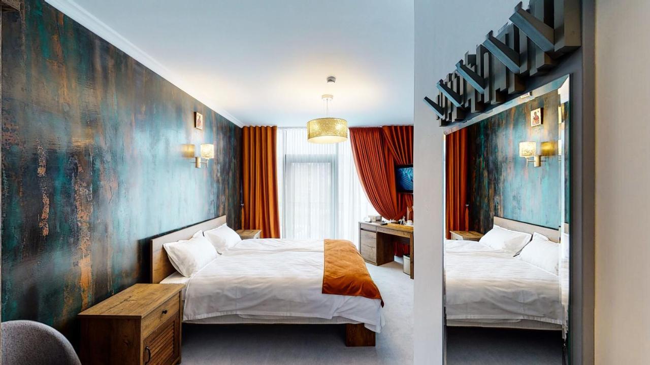 Hotel Angel Sofia Falticeni Bagian luar foto
