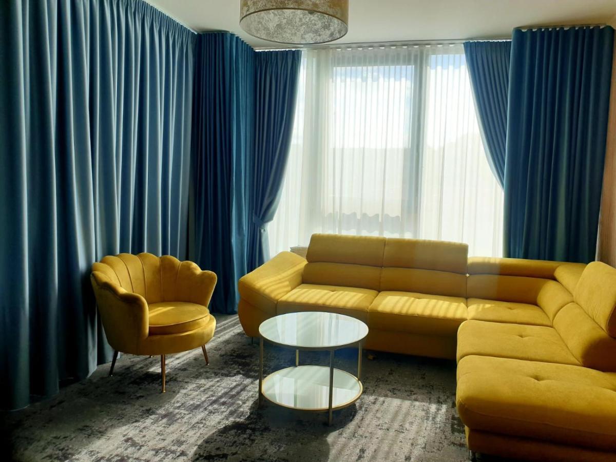 Hotel Angel Sofia Falticeni Bagian luar foto